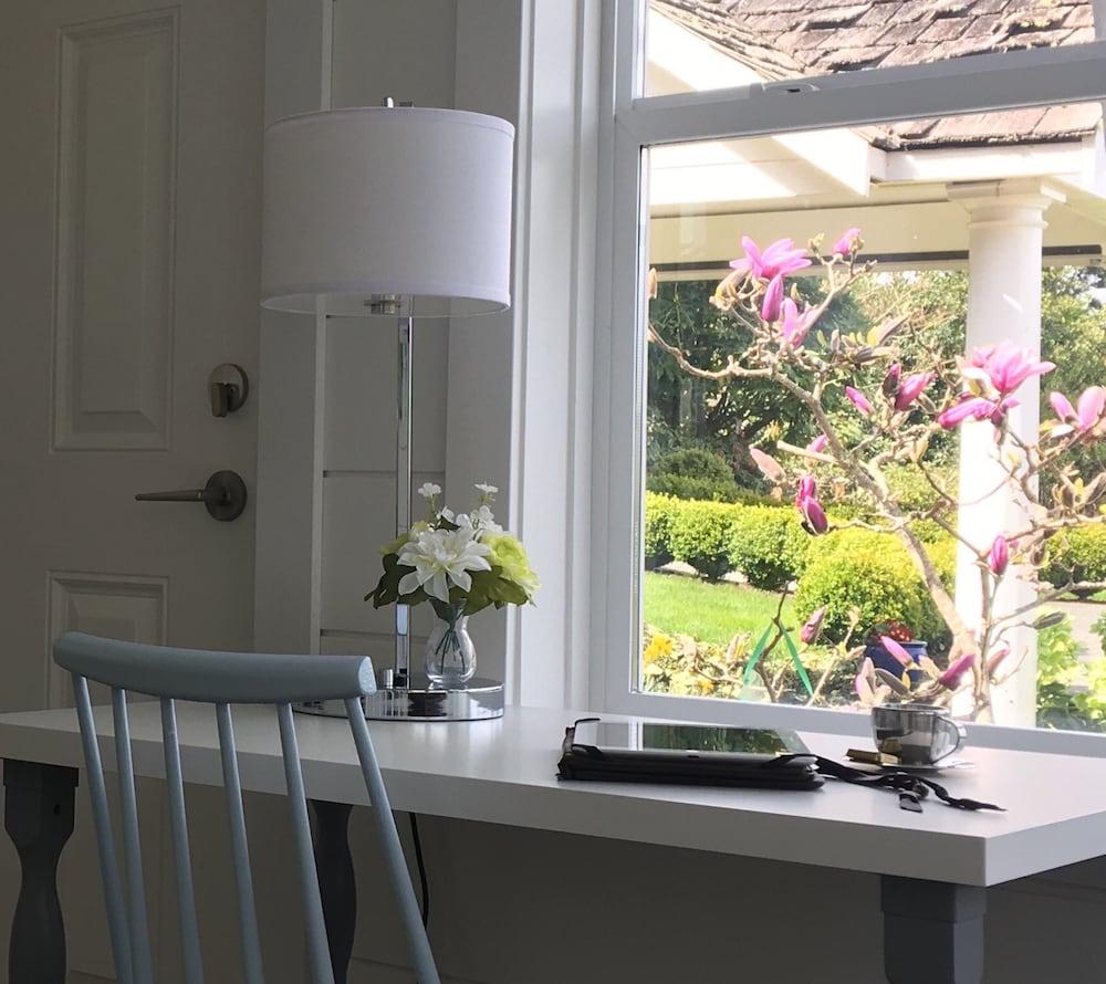 Belle Maison Auprès De La Couette-café 3*