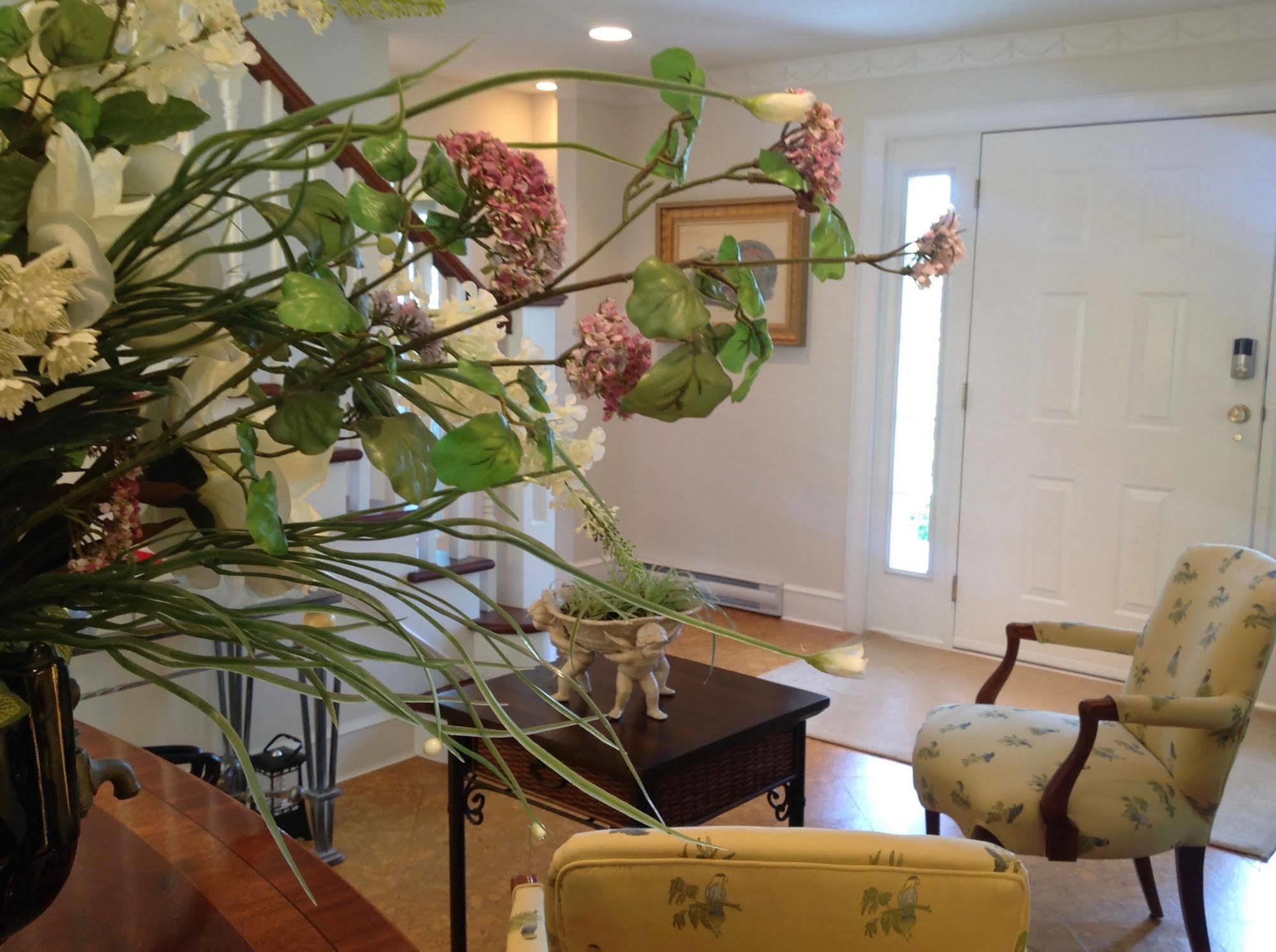 Belle Maison Aupres De La Bed & Breakfast